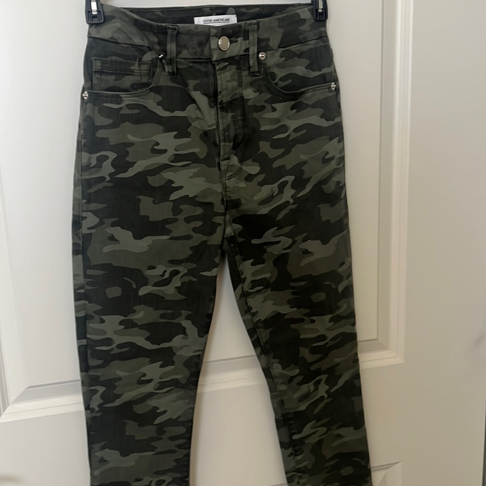 NWOT Good American Cameo Jeans 0/25